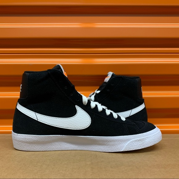 Nike Blazer Mid ‘77 Black/White Women’s Shoes - Picture 7 of 9